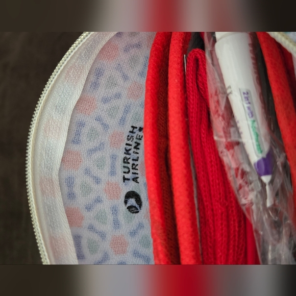 Colorful Travel Accessory Set - Picture 3 of 8